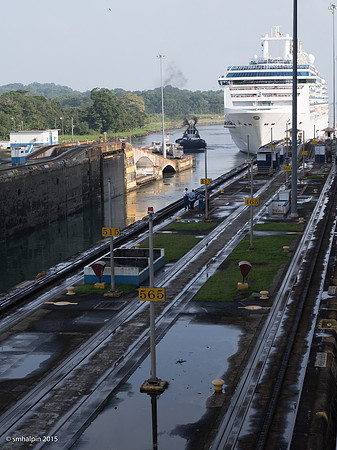 Gates Locks (Island Princess)
